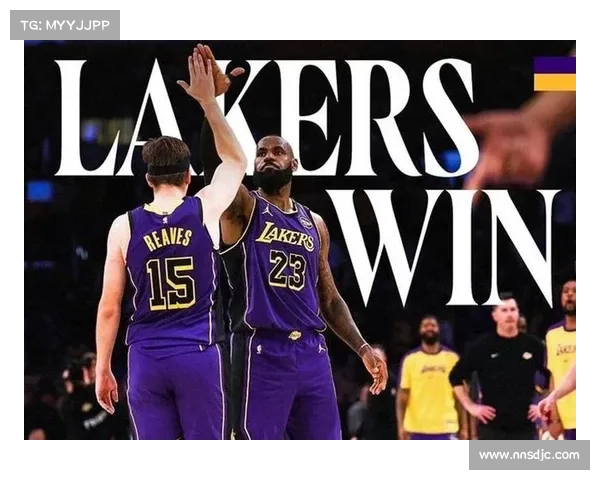 一场140-109让湖人锁定第三,NBA西部排名大乱:勇士和快船要火拼 一场140-109让湖人锁定第三,NBA西部排名大乱:勇士和快船要火拼